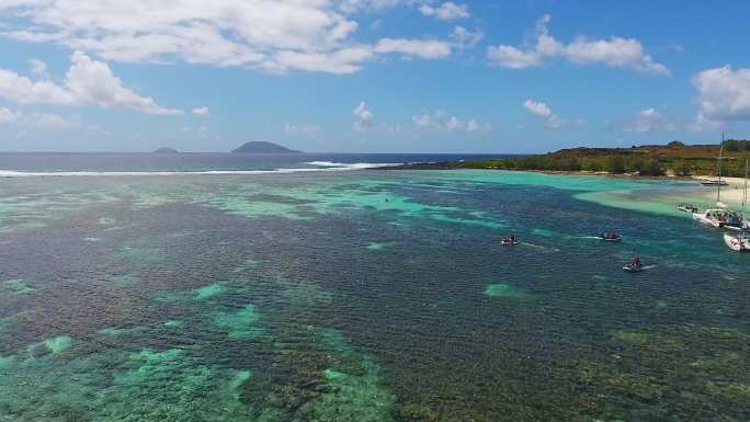 大海海岛碧海蓝天海上风光航拍