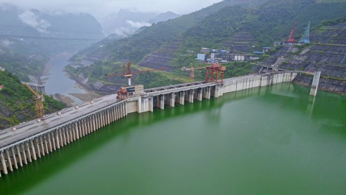 航拍河池天峨龙滩发电站