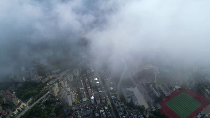 云层之上  俯瞰大地