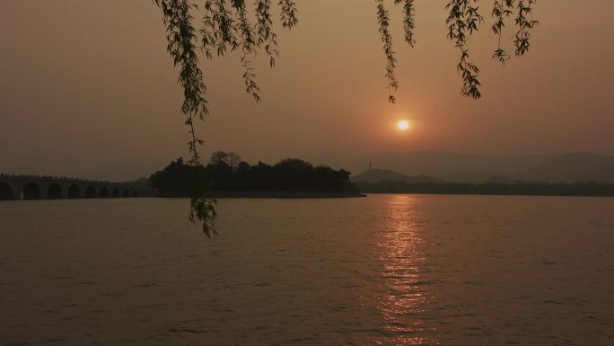 皇家园林北京颐和园十七孔桥日落4K大片1