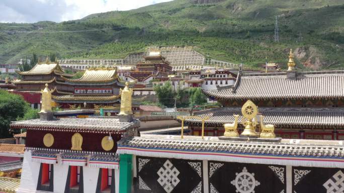 青海黄南藏族自治州 隆务寺 黄南风景