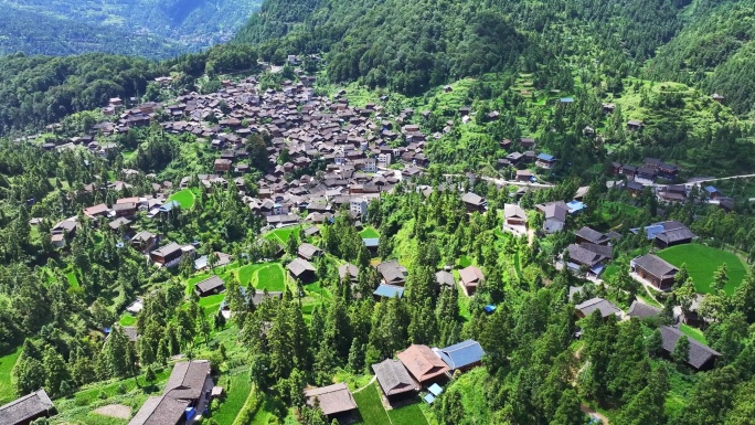 4K 台江县交汪村大山里的村寨2