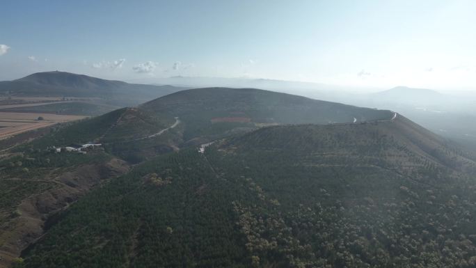 火山口雾涌栈道4K航拍视频