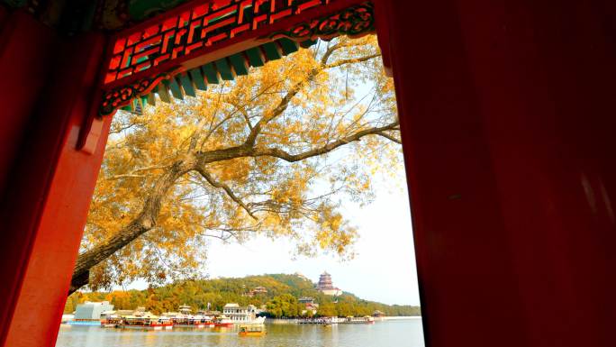 北京颐和园秋季的佛香阁