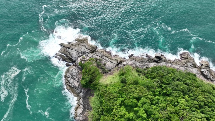 东南亚泰国普吉岛神仙半岛海岸线热带风光