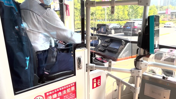 【4k】开公交车空镜