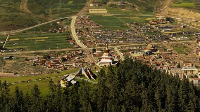 青海卓尔山风景区山顶航拍佛塔