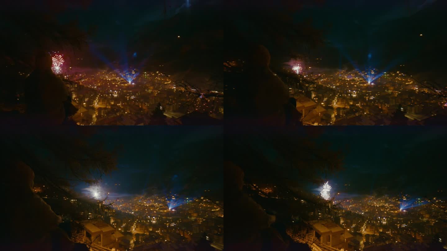 一位身份不明的人在除夕夜从山上俯瞰采尔马特