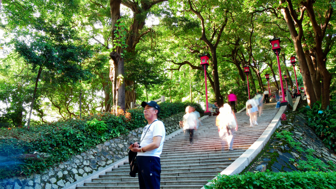 登越秀山人流延时