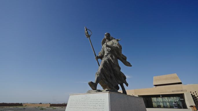 新疆吐鲁番高昌故城玄奘唐僧雕像