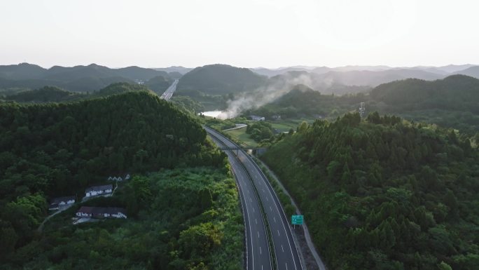 四川省遂西高速赤城湖站大桥