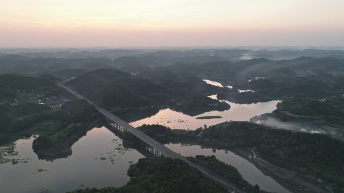 四川遂西高速赤城湖大桥