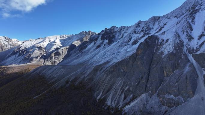 壮丽巍峨大气雄伟雪山航拍