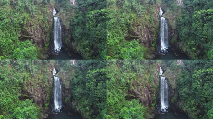 深圳马连山瀑布山间直流而下