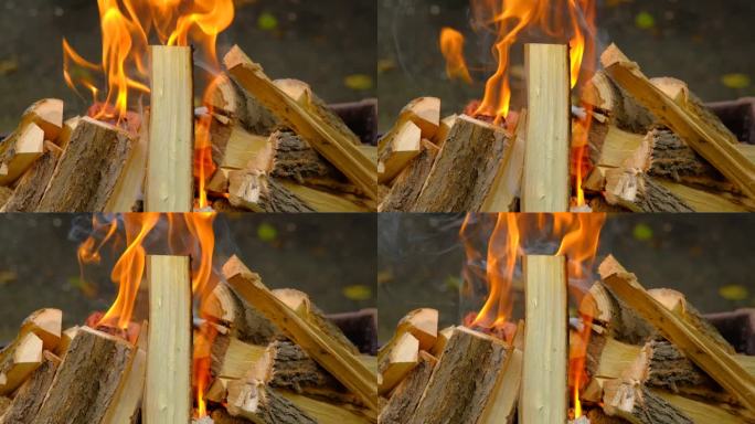 烧烤用清洁的棒材和切碎的木头
