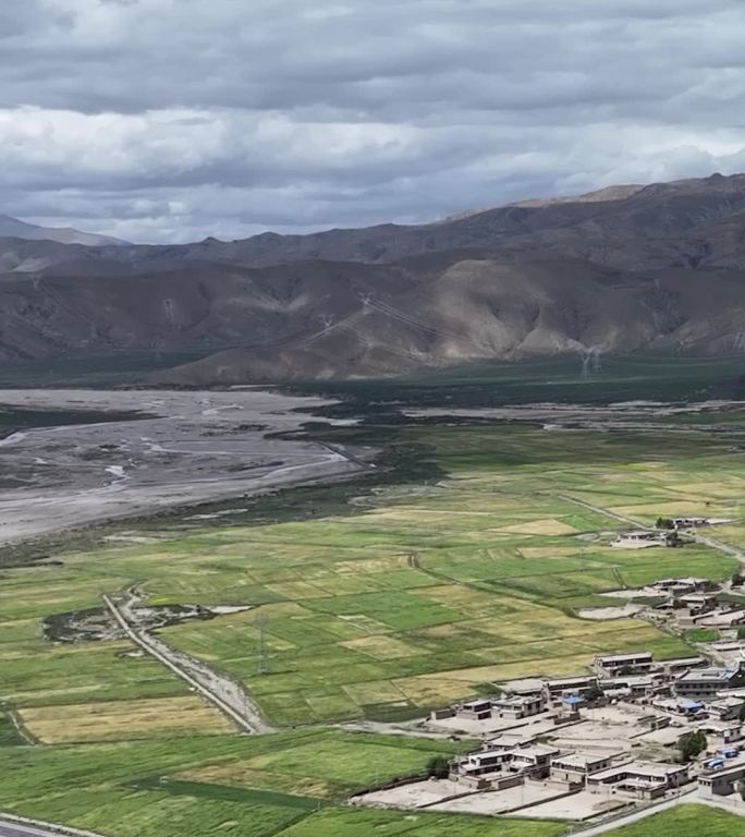 高清竖屏航拍西藏日喀则萨迦县风景合集