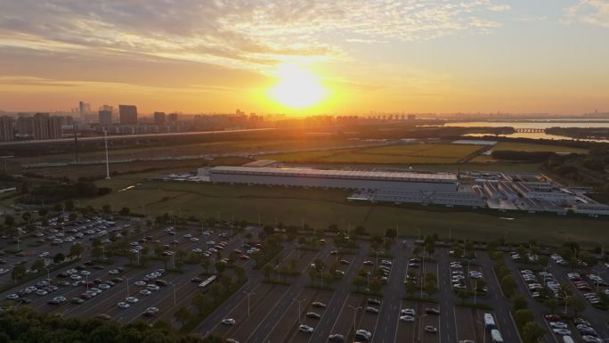 航拍苏州阳澄湖城市自然风光落日黄昏夕阳