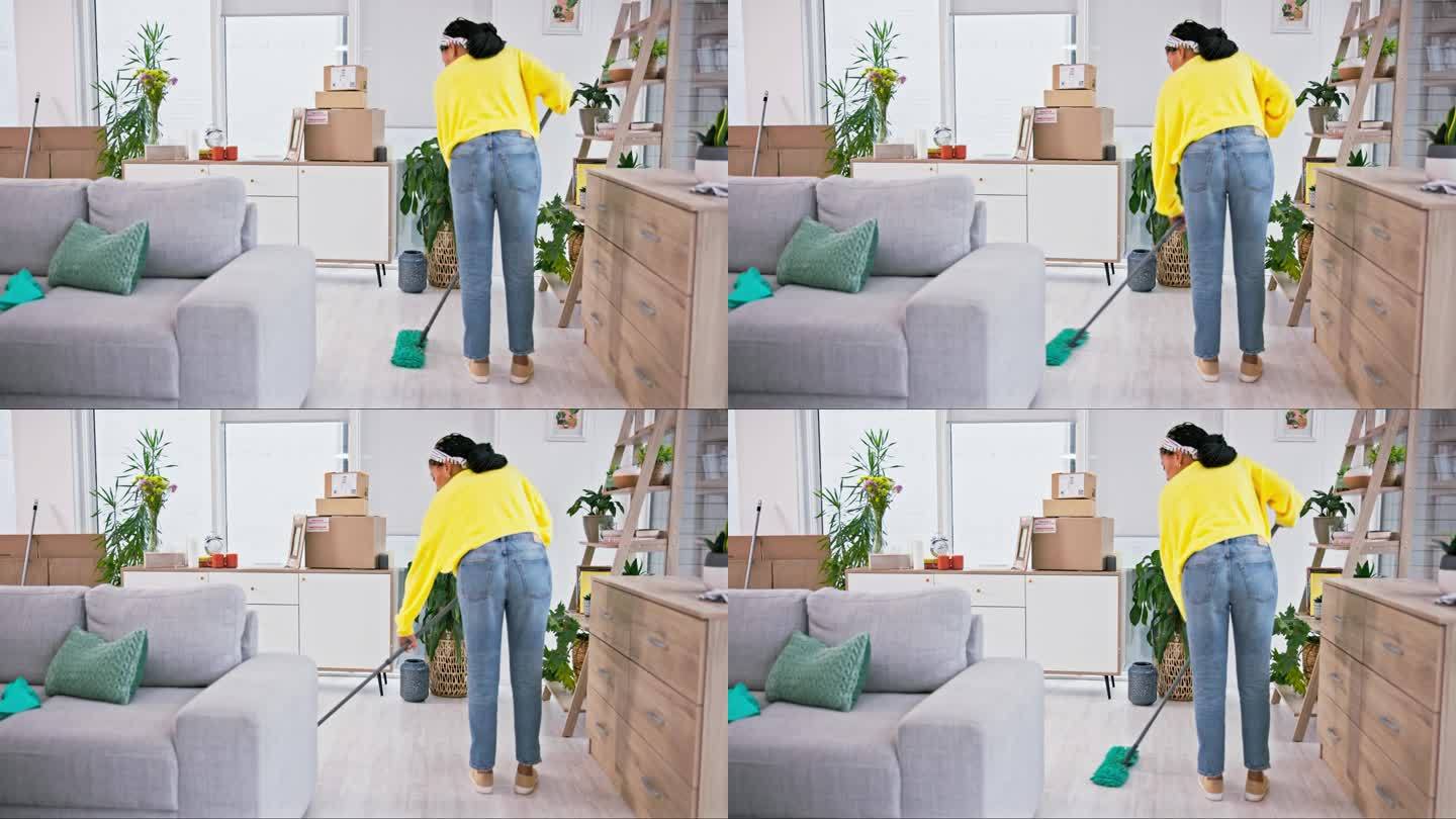 女人，拖把和灰尘在家里，地板或工作与服务，热情好客和手套的安全，从细菌在客厅。保洁、打扫和打扫房屋的