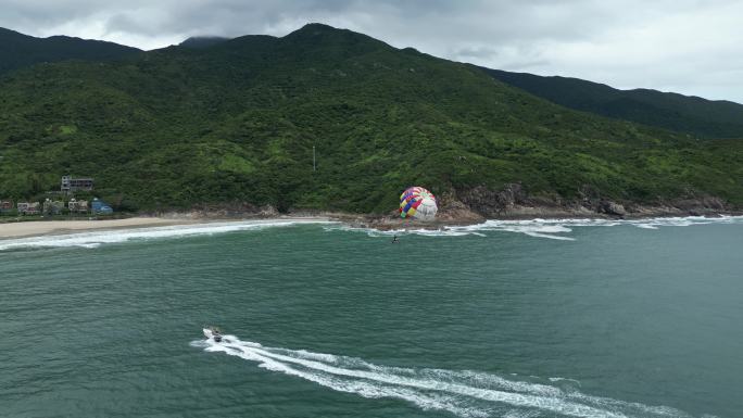 深圳西涌景区海上游玩游船航拍