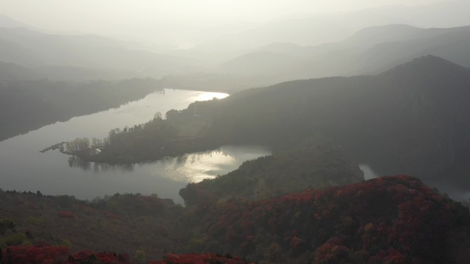 湖光山色晨光