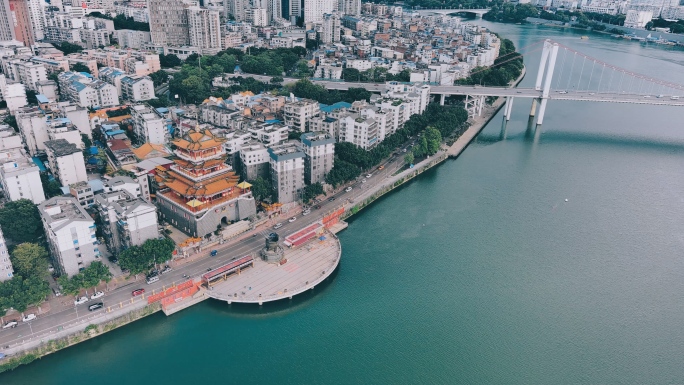 航拍柳州西来寺与柳江滨水建筑群