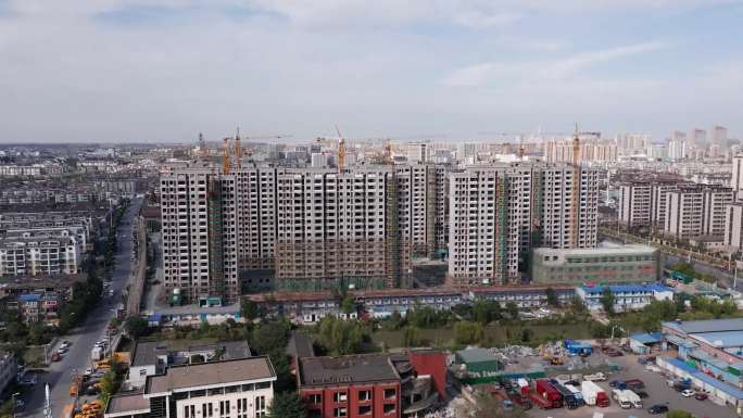 航拍扬州施工大场面塔吊