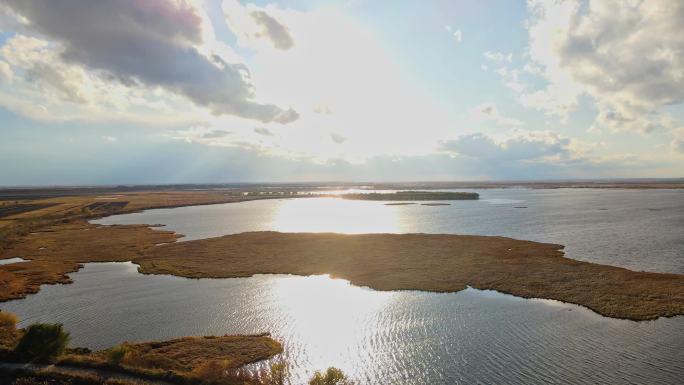 4K秋季湿地航拍逆光唯美湿地保护资源