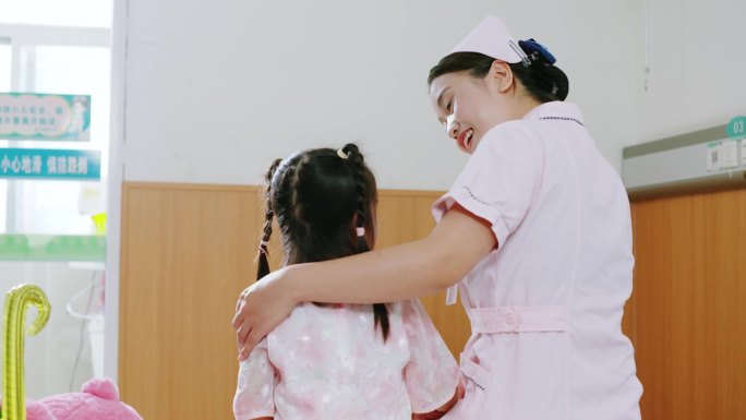 和谐医患关系护士拥抱关爱儿童512护士节