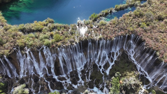 九寨沟诺日朗瀑布秋景航拍