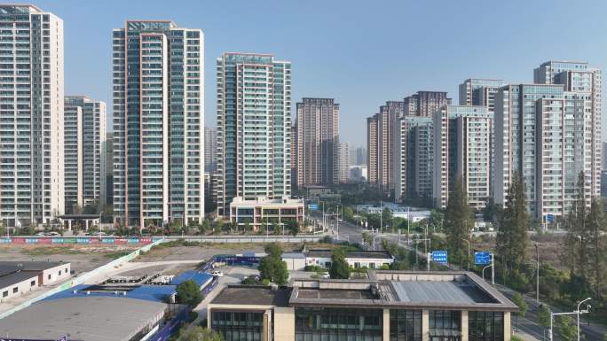 航拍襄阳汉江樊城沿江大道楼盘高楼城市建筑