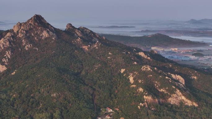 航拍山东荣成石岛赤山风景区秋天风景