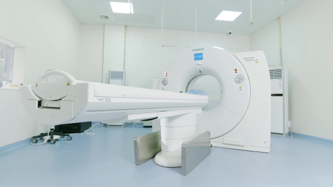 高端医疗设备CT检查全身体检扫描放射科
