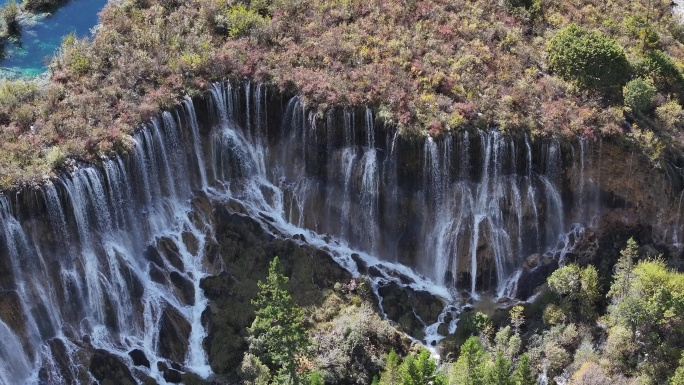 九寨沟诺日朗瀑布秋景航拍