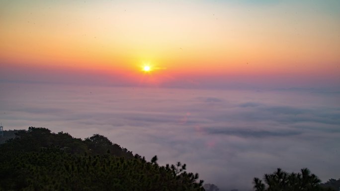 德庆香山云海日出