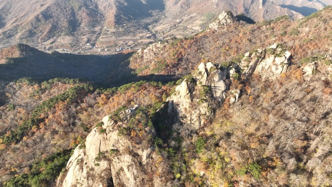 航拍千山山巅石峰