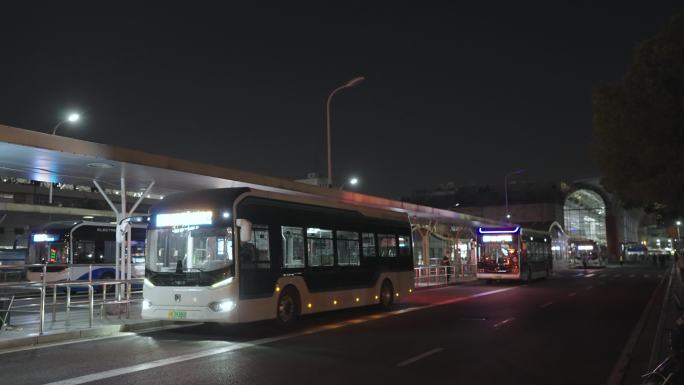 (4k商用)公交车 公交车站