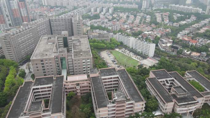 下雨天城市能见度 云雾  广东中山