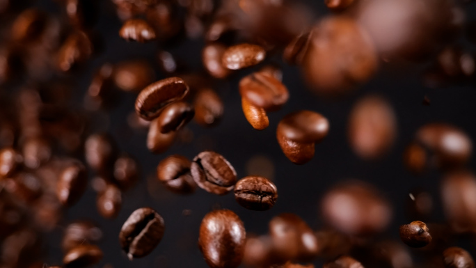 咖啡豆研磨咖啡制作