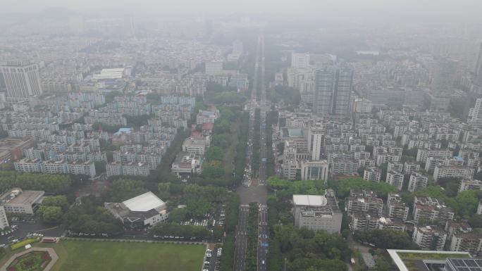 下雨天城市能见度 云雾  广东中山