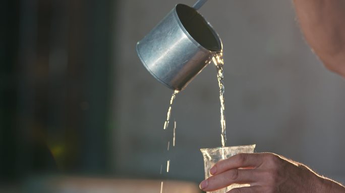 酒窖 茅台镇 盛酒 酒勺