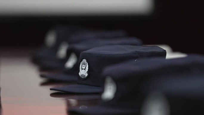 一排警帽警察警徽元素