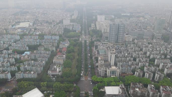 下雨天城市能见度 云雾  广东中山