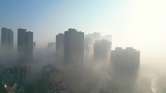 小城云雾弥漫   秋季风景