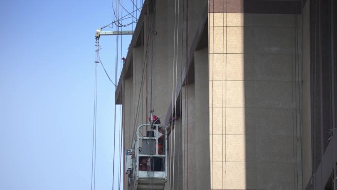 外墙建设高空安装施工