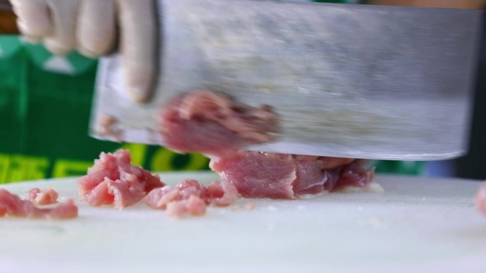 厨师切猪肉下厨家常菜切肉刀法切瘦肉肉片