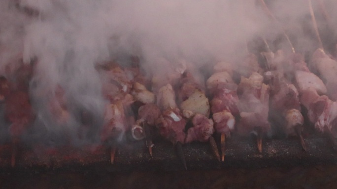 羊肉串新疆罗布人村寨