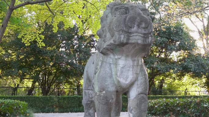 南京明孝陵风景区石象路石狮子雕塑