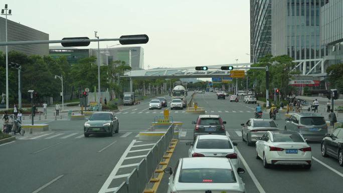 车内实拍深圳城市道路