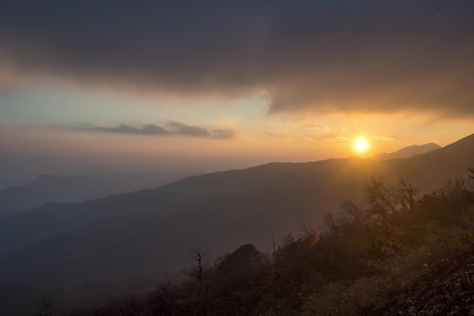 日出龙头山