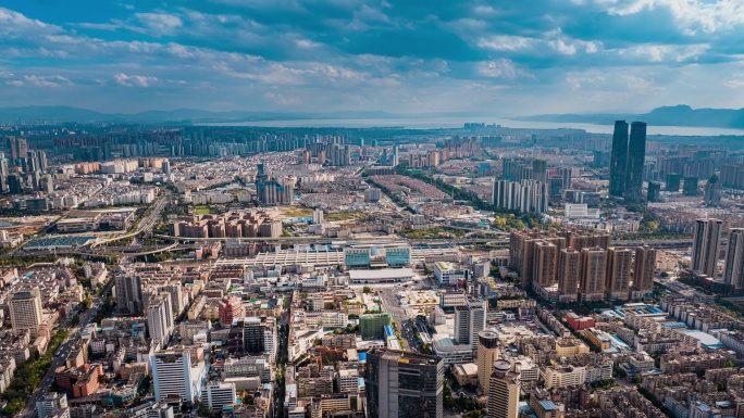 云南昆明双子塔与昆明火车站航拍城市风景